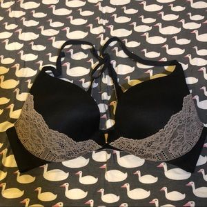 Victoria’s Secret front clasp Push Up Bra